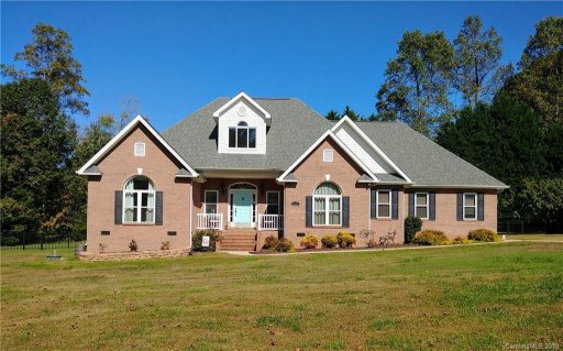 1736 Lancelot Lane