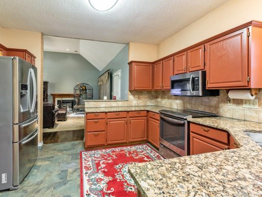 5236 Cressingham Court