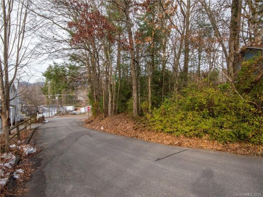 00 Highland Road