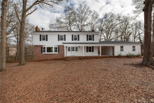 2606 Camelot Drive