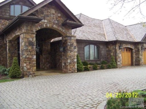 1910 Flattop Cliffs Dr