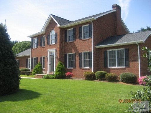 401 Willowbrook Drive