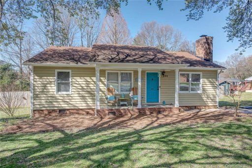 404 S Buckoak Street