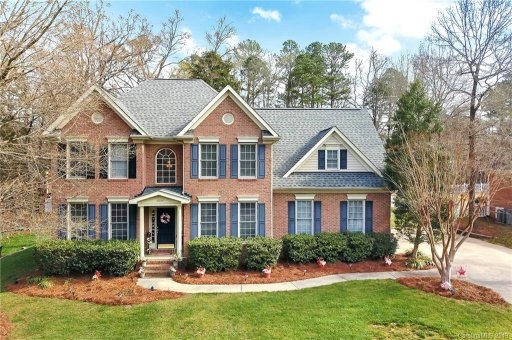 1512 Worthington Crossing