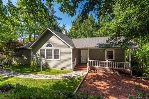 7 Knoll Ridge Lane