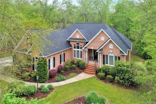 813 Savile Lane