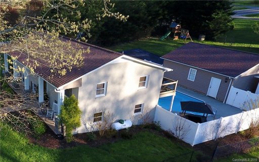 21 Leon Fox Road R-20