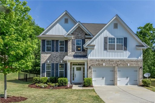 2025 Lakebridge Drive