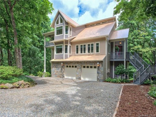 1082 Apple Creek Road