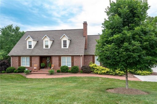 416 Woodridge Drive