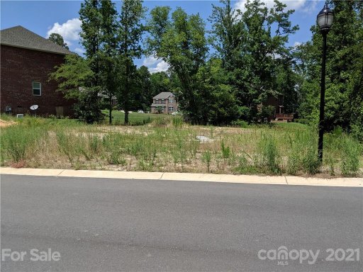 646 Grand Oak Drive 1