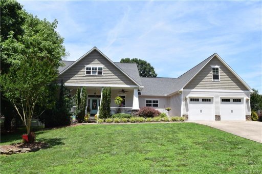 105 Clearwater Drive