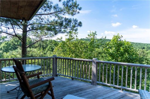 111 Stoney Brook Trail