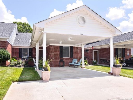 19952 Oak Leaf Circle 18