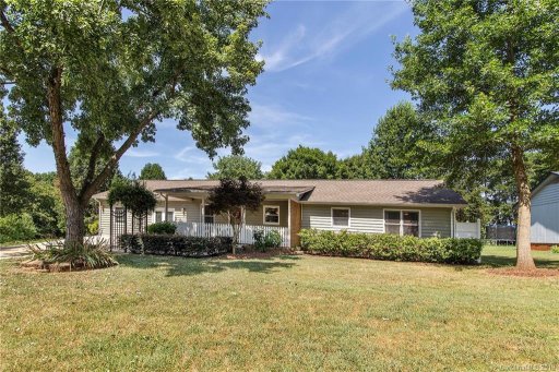 2041 Rock Springs Circle