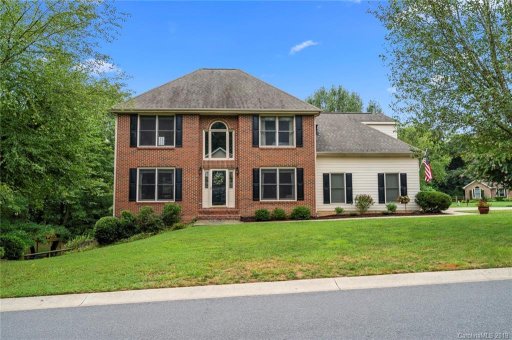 901 Santee Lane