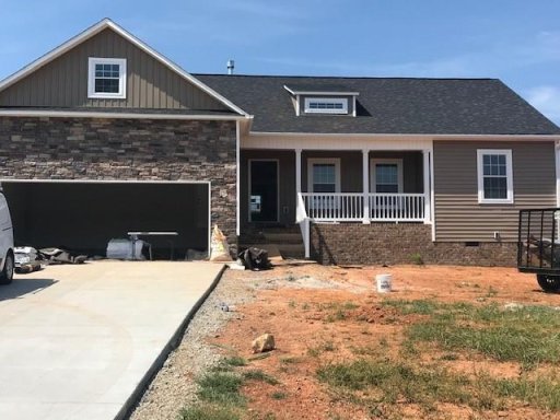 5186 South Oak Circle