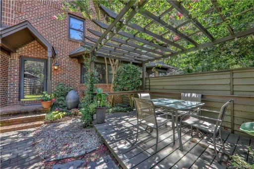 7405 Newmans Lane