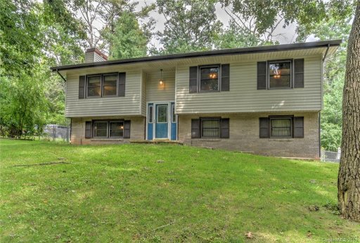 18 Forest Ridge Drive