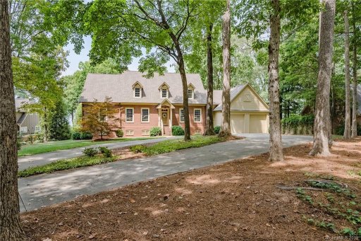 19529 Weavers Circle