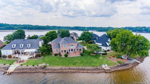 7107 Windaliere Drive