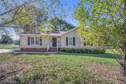 2114 Lampglow Court