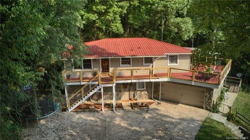 121 Briarberry Lane