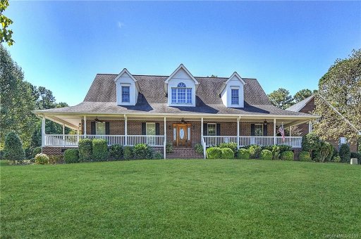 9105 Shorewood Place