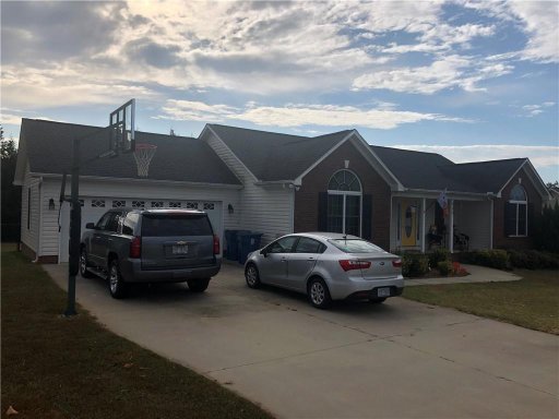 511 E Carpenter Street