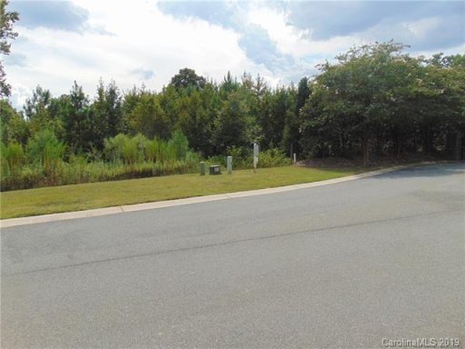 1 Victoria Lake Drive