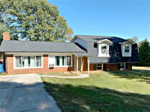2560 Belshire Drive