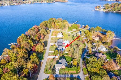 7478 Pine Ridge Drive