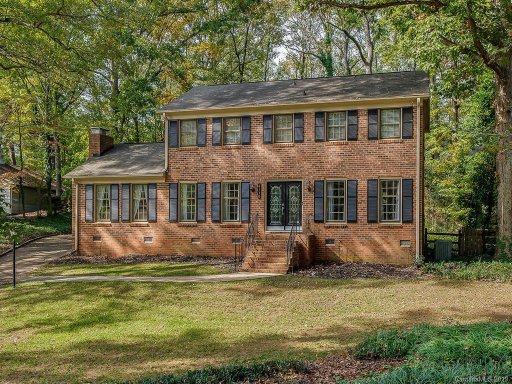 6130 Carriagehouse Lane