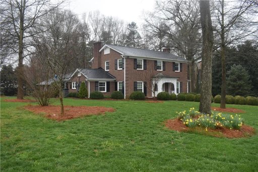 806 Woodhaven Drive