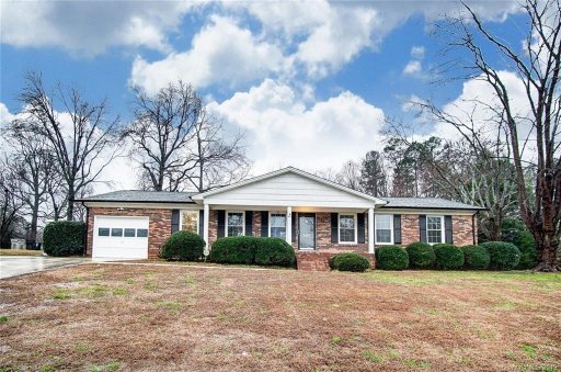 2427 Sandlewood Drive