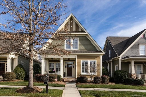 15714 Laurel Oak Crescent