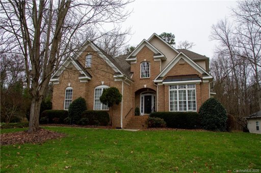 1709 Turning Leaf Court