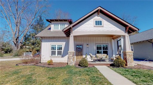 33 Bungalow Way