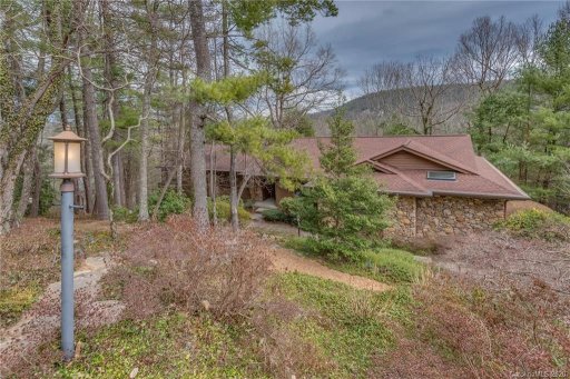 215 Pheasant Run