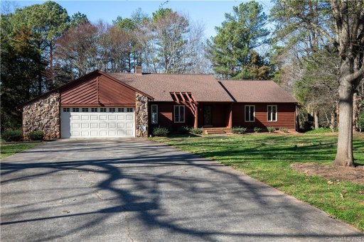 3017 Southampton Circle