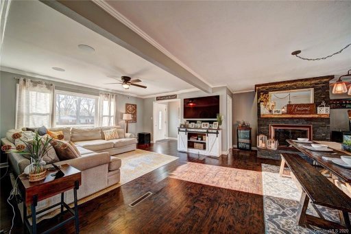 9211 Mt Holly Huntersville Road