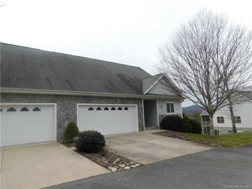 39 Bear Cliff Village Drive