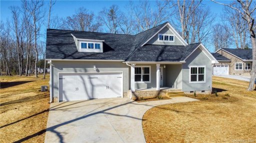 1723 Ivey Court