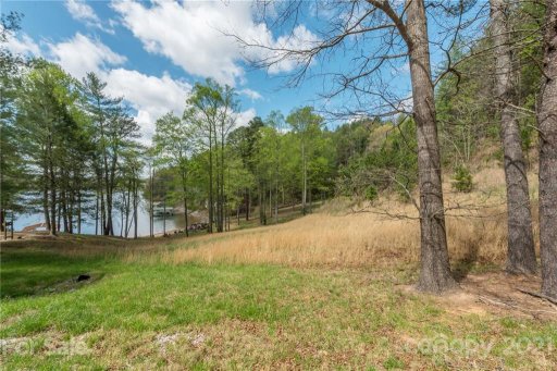 V L 4 Cedar Ridge Drive