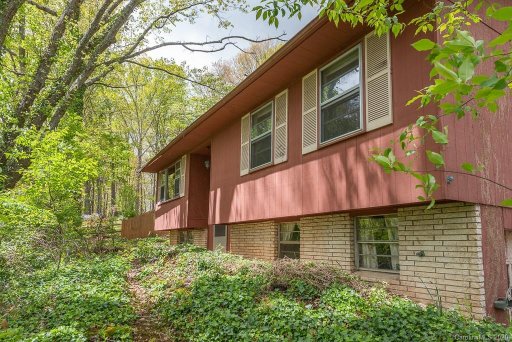 7 Lower Stradley Mountain Road