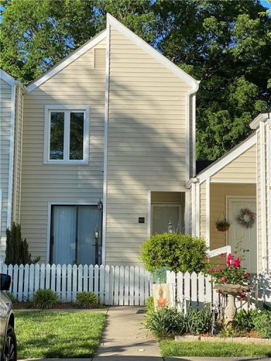 453 Eastwood Drive