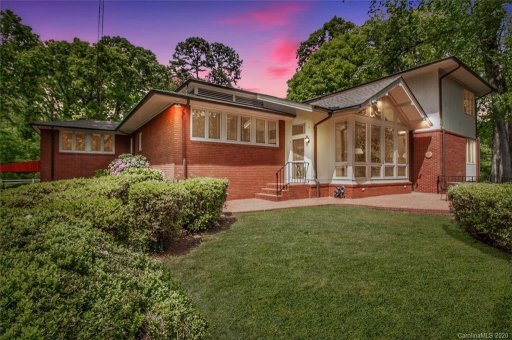 1316 Beechwood Road