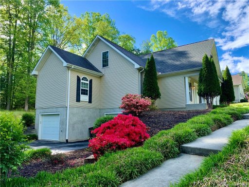 17 Sunset Ridge Drive