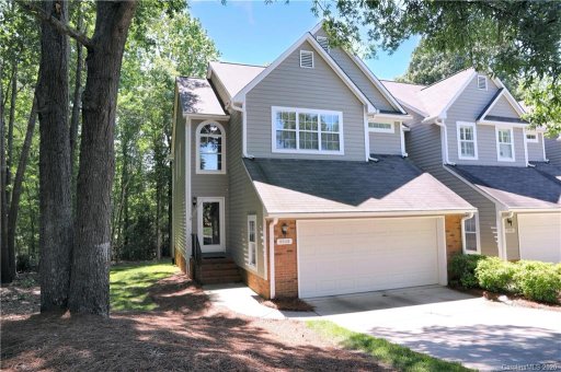 9042 Saint Thomas Lane