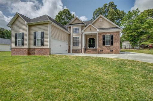 1218 Laurel Woods Drive